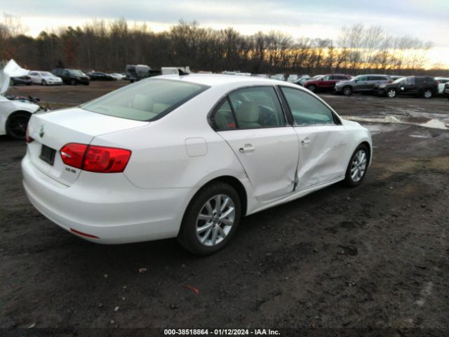 Photo 3 VIN: 3VWDP7AJXCM348738 - VOLKSWAGEN JETTA 