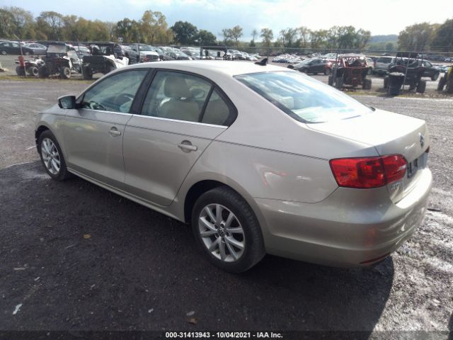 Photo 2 VIN: 3VWDP7AJXDM211574 - VOLKSWAGEN JETTA SEDAN 