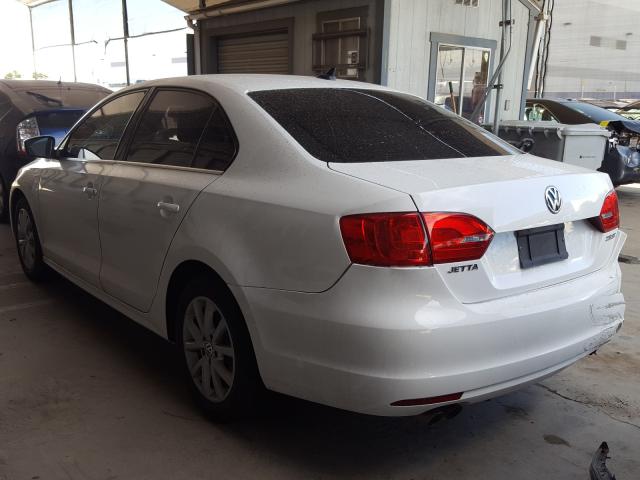 Photo 2 VIN: 3VWDP7AJXDM388268 - VOLKSWAGEN JETTA SE 