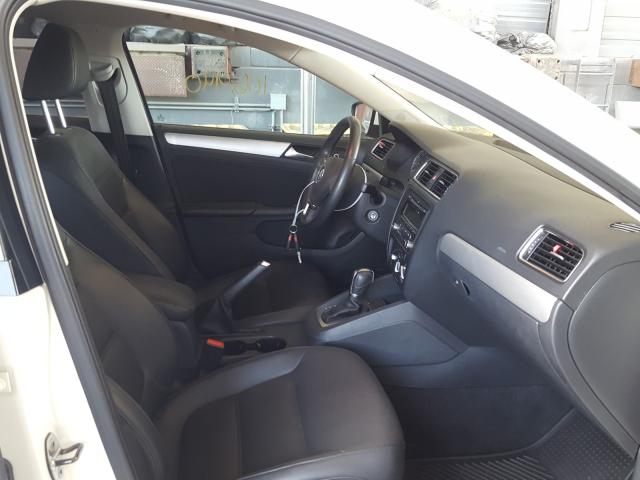 Photo 4 VIN: 3VWDP7AJXDM388268 - VOLKSWAGEN JETTA SE 