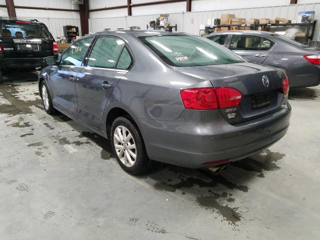 Photo 2 VIN: 3VWDP7AJXDM424136 - VOLKSWAGEN JETTA SE 