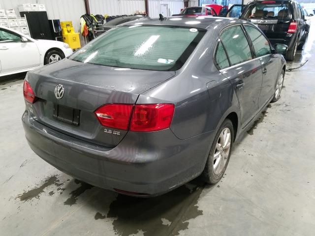 Photo 3 VIN: 3VWDP7AJXDM424136 - VOLKSWAGEN JETTA SE 