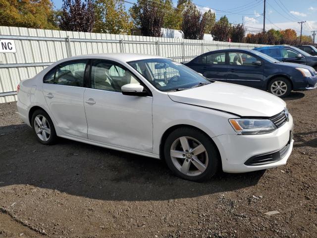 Photo 3 VIN: 3VWDP7AJXDM435461 - VOLKSWAGEN JETTA SE 