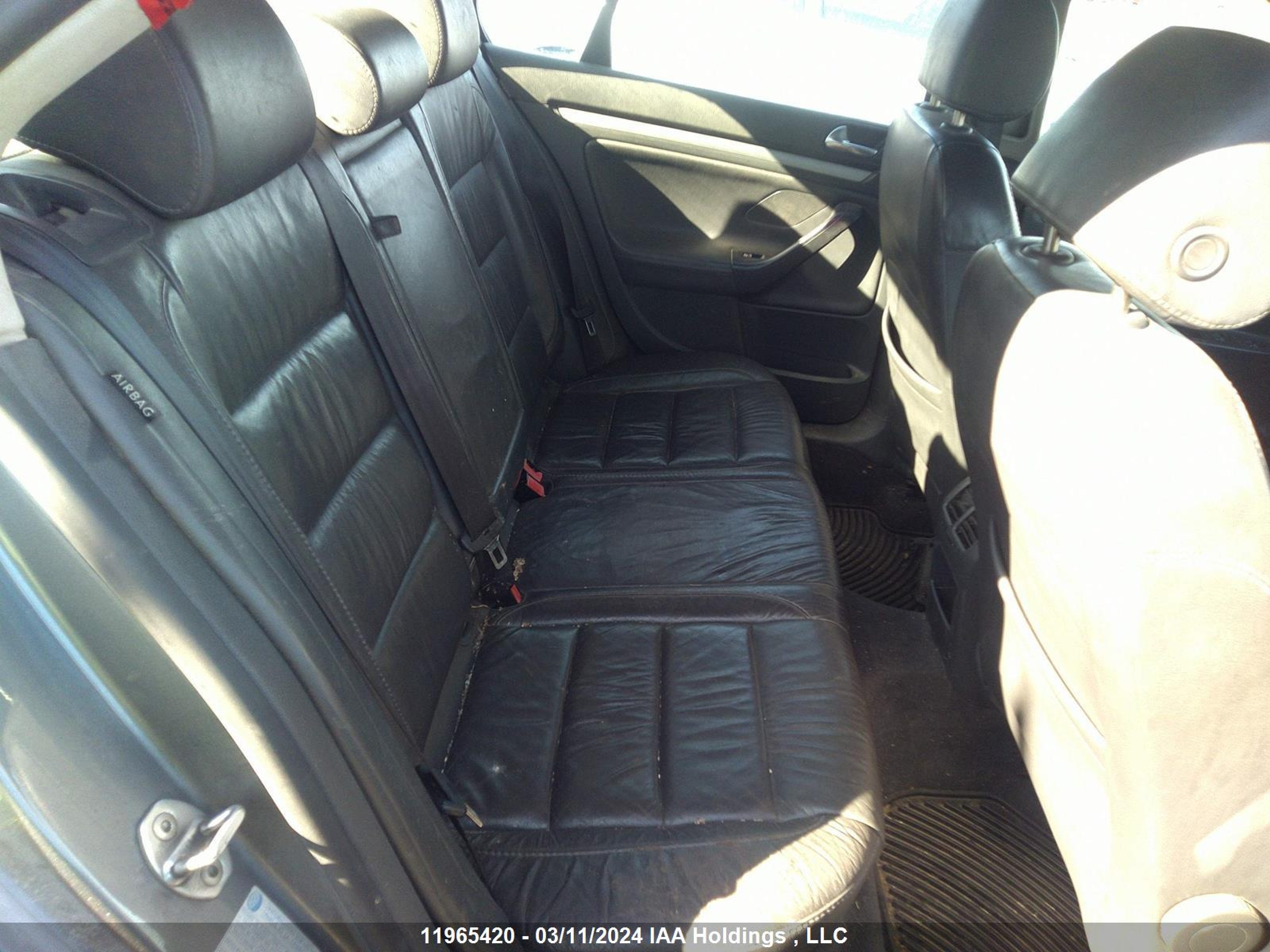 Photo 7 VIN: 3VWDT81KX6M729004 - VOLKSWAGEN JETTA 