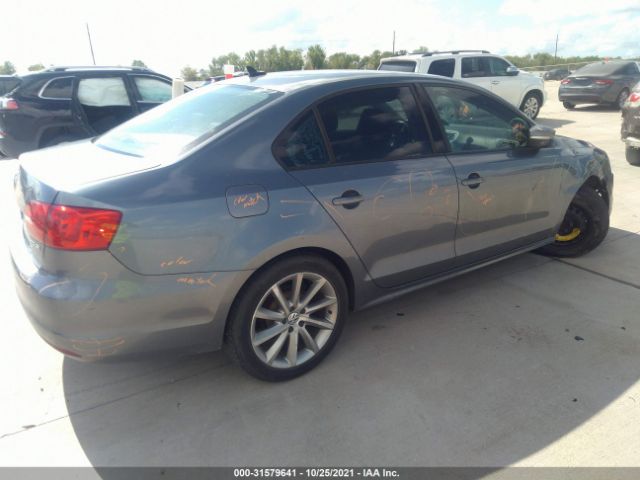 Photo 3 VIN: 3VWDX7AJ0BM309672 - VOLKSWAGEN JETTA SEDAN 