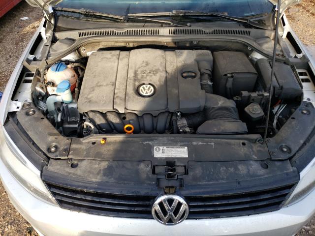 Photo 6 VIN: 3VWDX7AJ0BM355468 - VOLKSWAGEN JETTA SE 