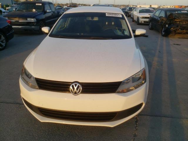 Photo 8 VIN: 3VWDX7AJ1BM302312 - VOLKSWAGEN JETTA SE 