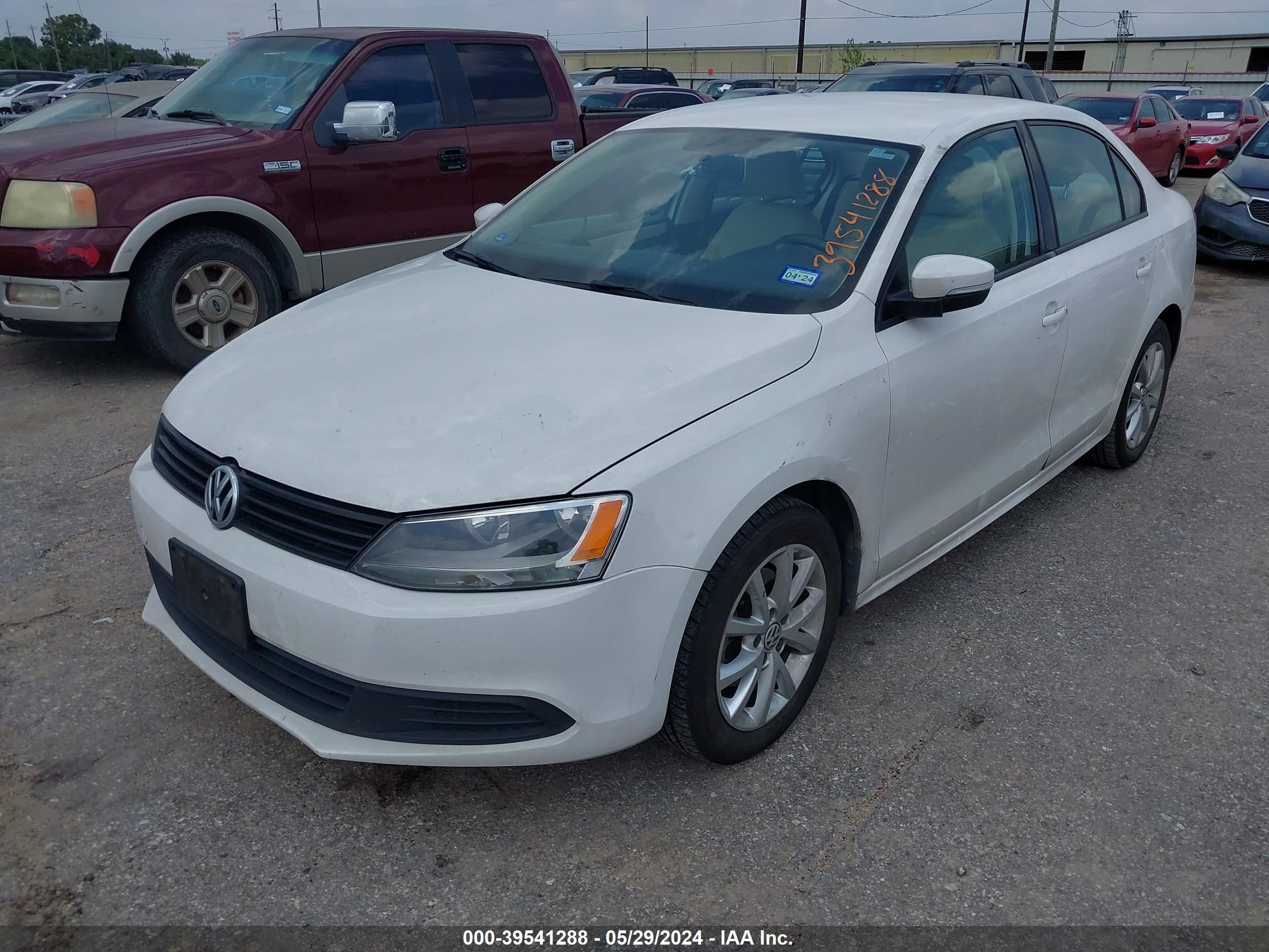 Photo 1 VIN: 3VWDX7AJ1BM321863 - VOLKSWAGEN JETTA 