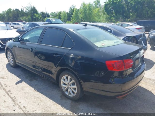 Photo 2 VIN: 3VWDX7AJ1BM331079 - VOLKSWAGEN JETTA 