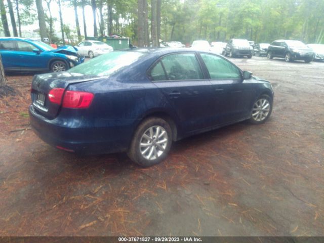 Photo 3 VIN: 3VWDX7AJ1BM344916 - VOLKSWAGEN JETTA 