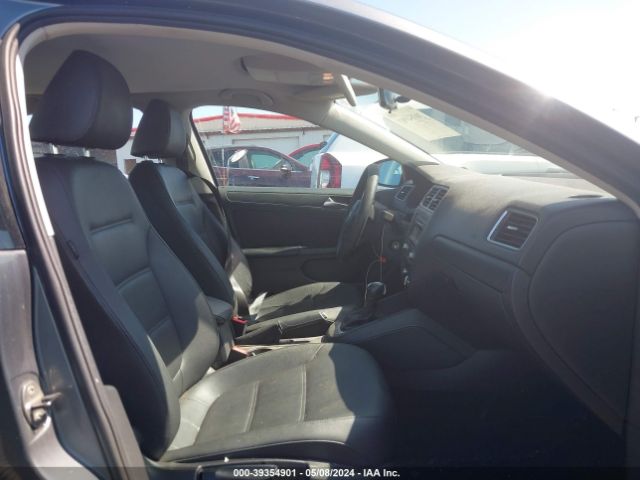 Photo 4 VIN: 3VWDX7AJ1BM397535 - VOLKSWAGEN JETTA 