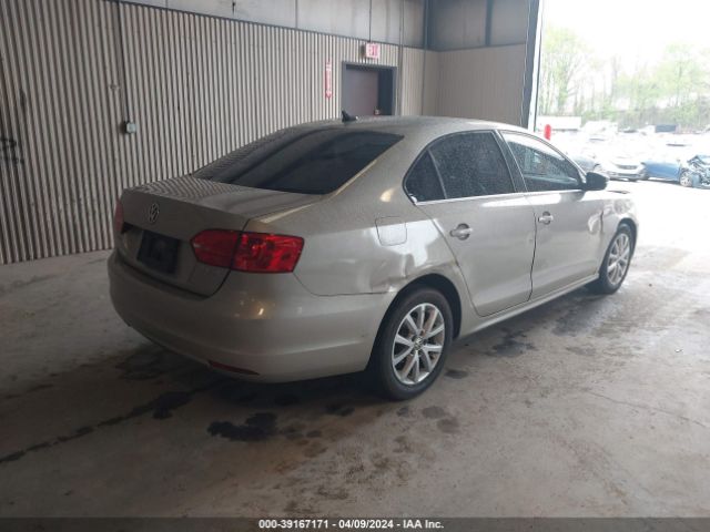 Photo 3 VIN: 3VWDX7AJ1DM233818 - VOLKSWAGEN JETTA 