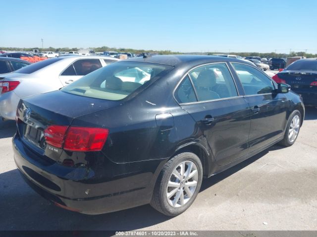 Photo 3 VIN: 3VWDX7AJ2BM321189 - VOLKSWAGEN JETTA SEDAN 