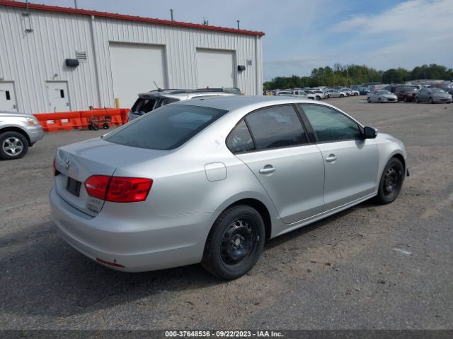 Photo 3 VIN: 3VWDX7AJ2BM327204 - VOLKSWAGEN JETTA 