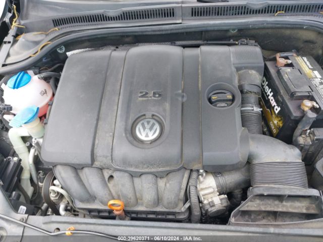 Photo 9 VIN: 3VWDX7AJ2BM353902 - VOLKSWAGEN JETTA 