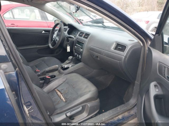 Photo 4 VIN: 3VWDX7AJ2CM330850 - VOLKSWAGEN JETTA 