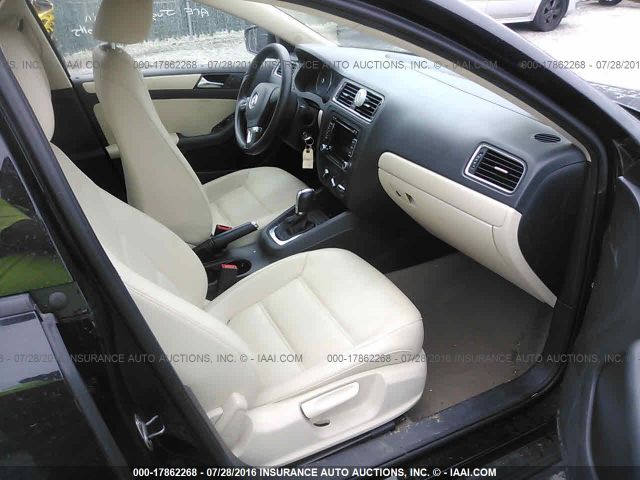 Photo 4 VIN: 3VWDX7AJ2CM417065 - VOLKSWAGEN JETTA SEDAN 