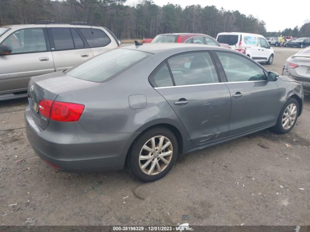 Photo 3 VIN: 3VWDX7AJ2DM430903 - VOLKSWAGEN JETTA 