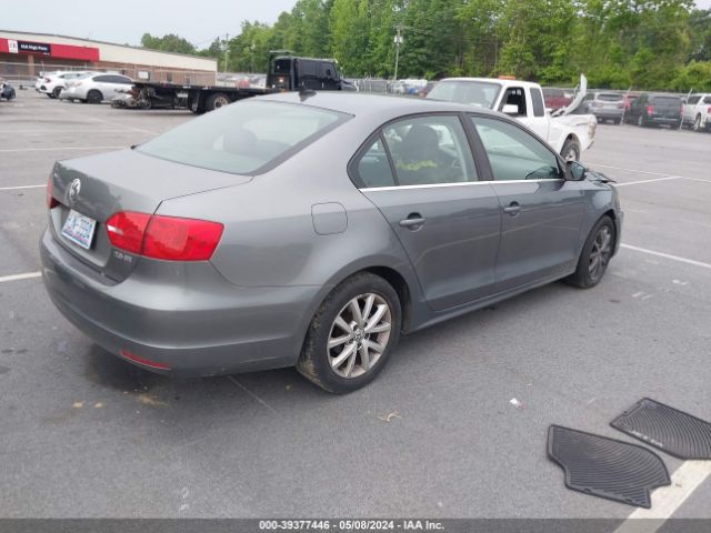 Photo 3 VIN: 3VWDX7AJ2DM450410 - VOLKSWAGEN JETTA 