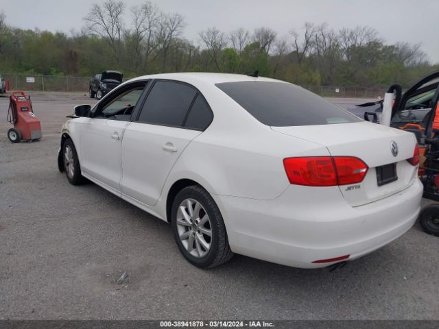 Photo 2 VIN: 3VWDX7AJ3BM361359 - VOLKSWAGEN JETTA 