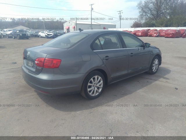 Photo 3 VIN: 3VWDX7AJ3DM367262 - VOLKSWAGEN JETTA SEDAN 