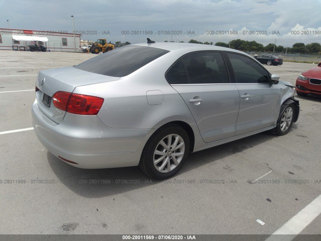 Photo 3 VIN: 3VWDX7AJ3DM387706 - VOLKSWAGEN JETTA SEDAN 