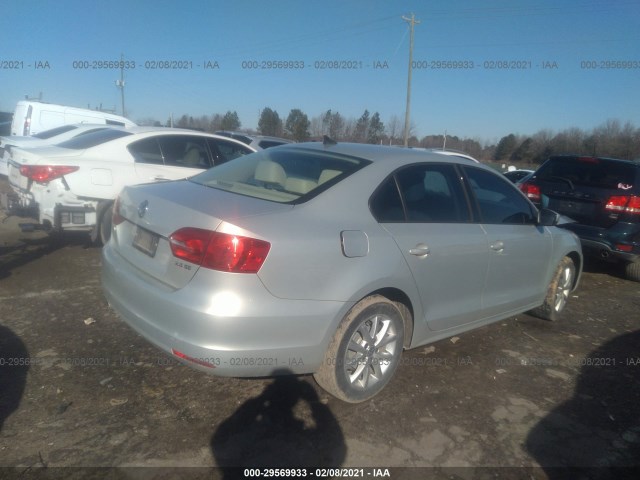 Photo 3 VIN: 3VWDX7AJ4BM386982 - VOLKSWAGEN JETTA SEDAN 