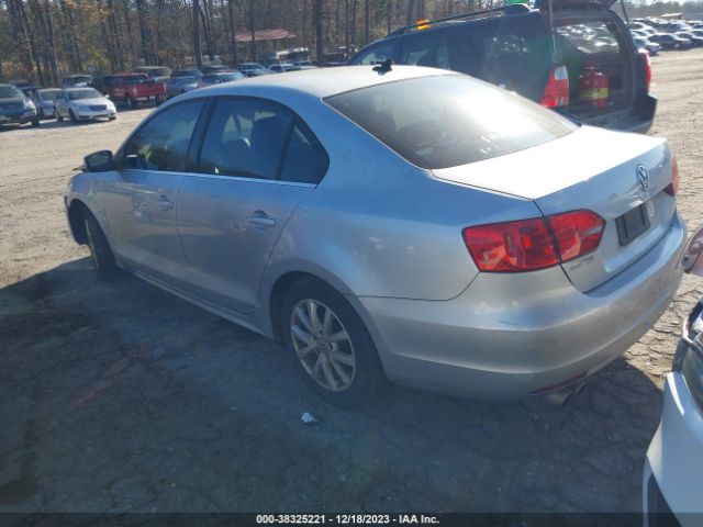 Photo 2 VIN: 3VWDX7AJ4DM257255 - VOLKSWAGEN JETTA 