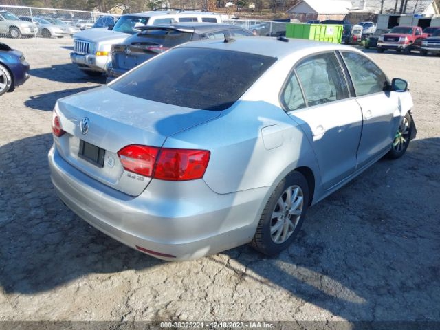 Photo 3 VIN: 3VWDX7AJ4DM257255 - VOLKSWAGEN JETTA 