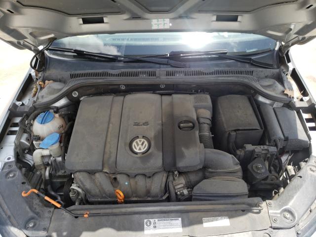 Photo 6 VIN: 3VWDX7AJ4DM414718 - VOLKSWAGEN JETTA SE 