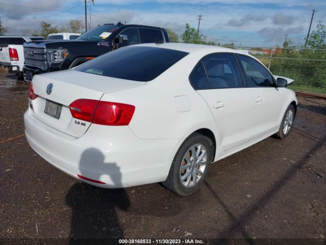 Photo 3 VIN: 3VWDX7AJ5BM352078 - VOLKSWAGEN JETTA 