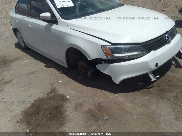 Photo 5 VIN: 3VWDX7AJ5CM458953 - VOLKSWAGEN JETTA SEDAN 