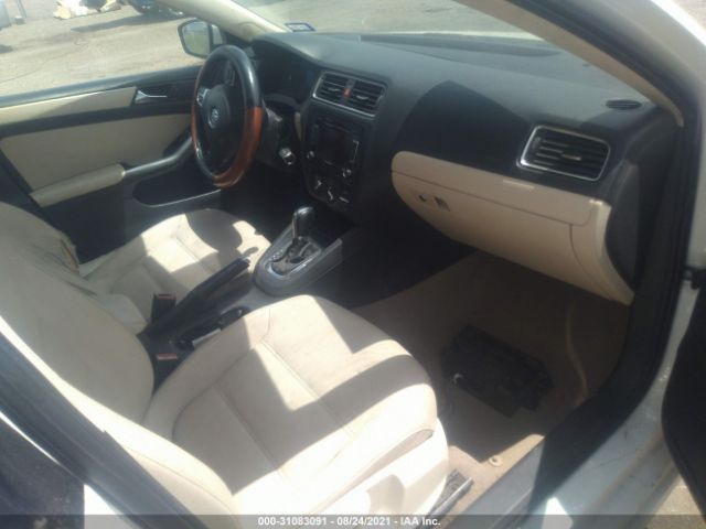 Photo 4 VIN: 3VWDX7AJ6BM347133 - VOLKSWAGEN JETTA SEDAN 