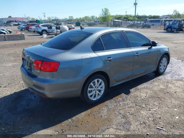 Photo 3 VIN: 3VWDX7AJ6BM355068 - VOLKSWAGEN JETTA 