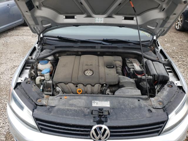 Photo 6 VIN: 3VWDX7AJ6BM391245 - VOLKSWAGEN JETTA SE 