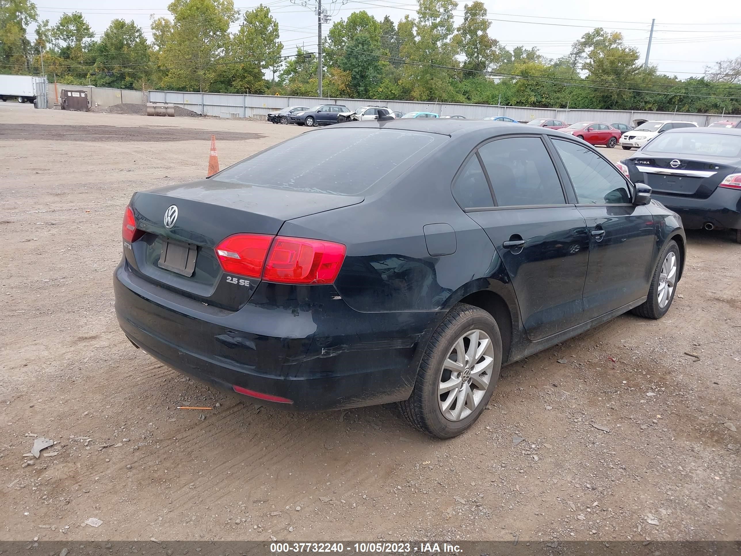 Photo 3 VIN: 3VWDX7AJ6CM402231 - VOLKSWAGEN JETTA 