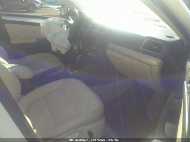 Photo 4 VIN: 3VWDX7AJ6DM366994 - VOLKSWAGEN JETTA SEDAN 