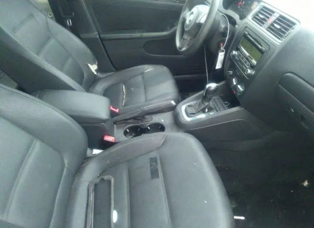 Photo 4 VIN: 3VWDX7AJ7BM016867 - VOLKSWAGEN JETTA SEDAN 