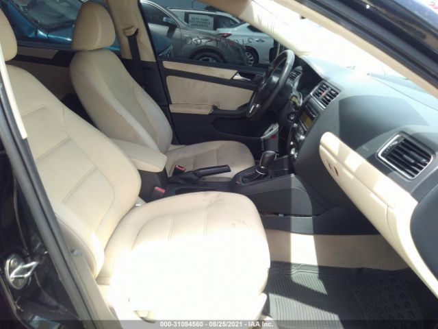 Photo 4 VIN: 3VWDX7AJ7BM330292 - VOLKSWAGEN JETTA SEDAN 