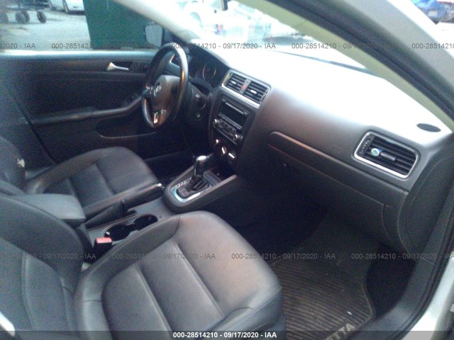 Photo 4 VIN: 3VWDX7AJ7CM343657 - VOLKSWAGEN JETTA SEDAN 