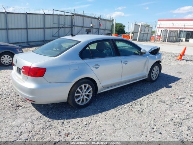 Photo 3 VIN: 3VWDX7AJ7CM351998 - VOLKSWAGEN JETTA 