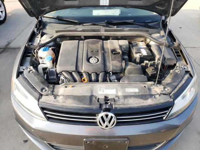 Photo 6 VIN: 3VWDX7AJ7DM212312 - VOLKSWAGEN JETTA SE 