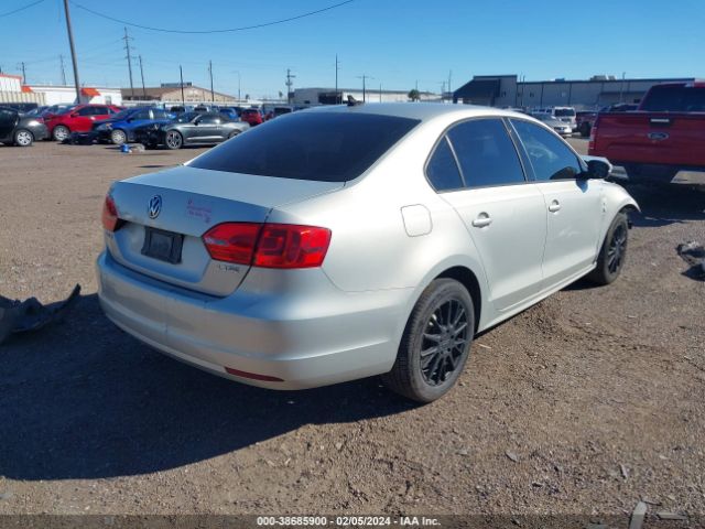 Photo 3 VIN: 3VWDX7AJ8BM312819 - VOLKSWAGEN JETTA 