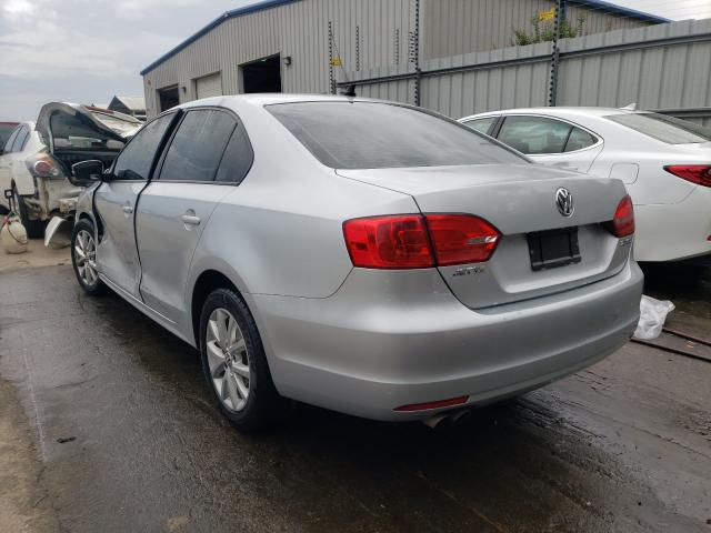 Photo 2 VIN: 3VWDX7AJ8BM331161 - VOLKSWAGEN JETTA SE 