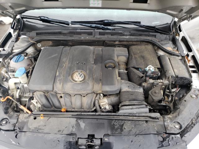 Photo 6 VIN: 3VWDX7AJ8BM331161 - VOLKSWAGEN JETTA SE 