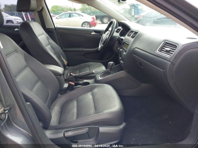 Photo 4 VIN: 3VWDX7AJ8BM353838 - VOLKSWAGEN JETTA 