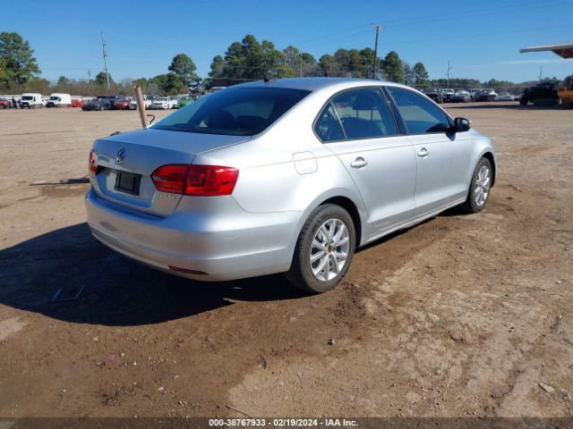 Photo 3 VIN: 3VWDX7AJ8BM367092 - VOLKSWAGEN JETTA 