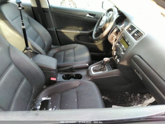 Photo 4 VIN: 3VWDX7AJ8BM370946 - VOLKSWAGEN JETTA SEDAN 