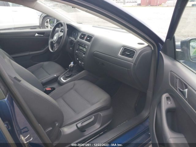 Photo 4 VIN: 3VWDX7AJ8CM114923 - VOLKSWAGEN JETTA 