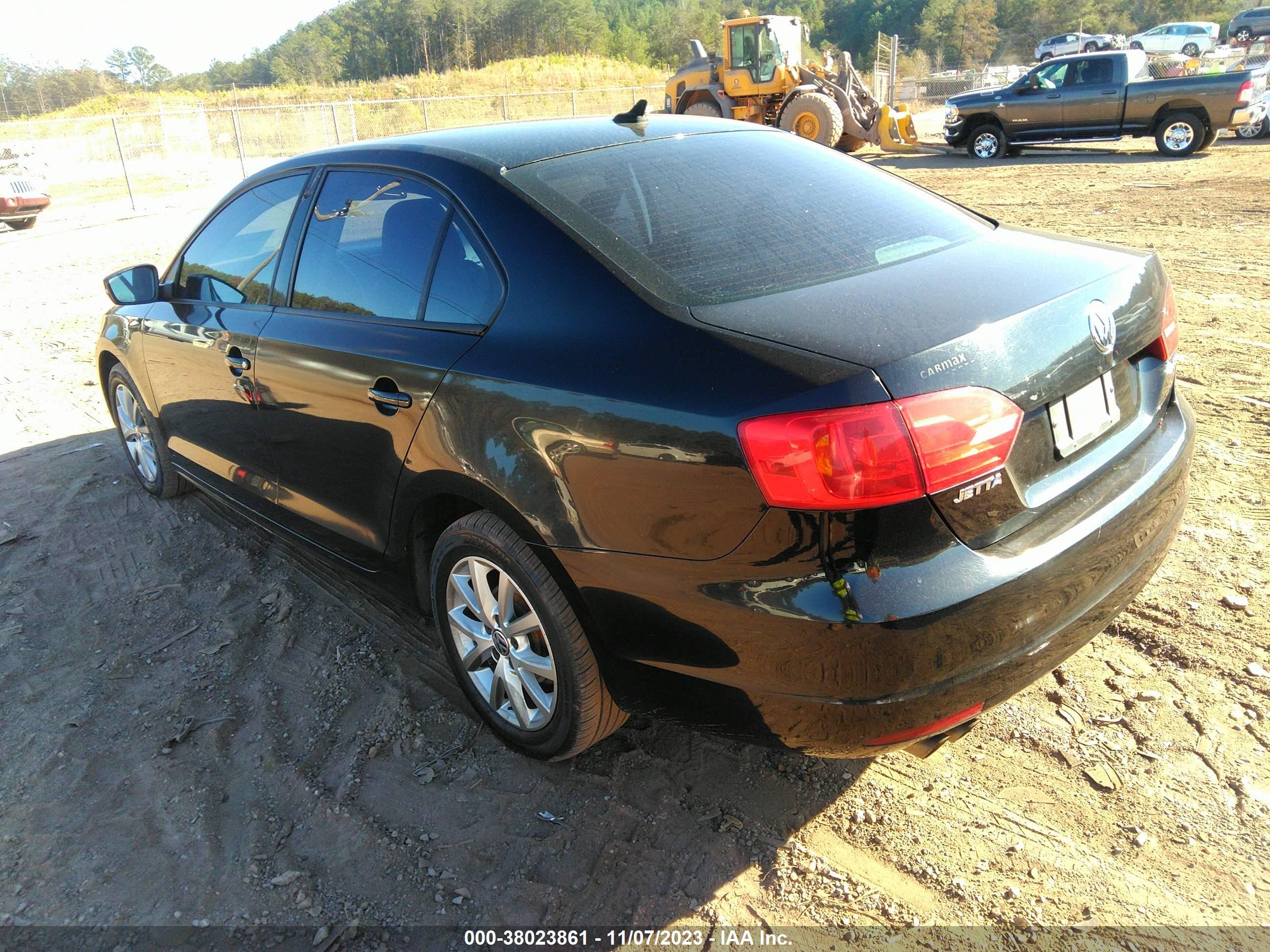 Photo 2 VIN: 3VWDX7AJ8CM328956 - VOLKSWAGEN JETTA 